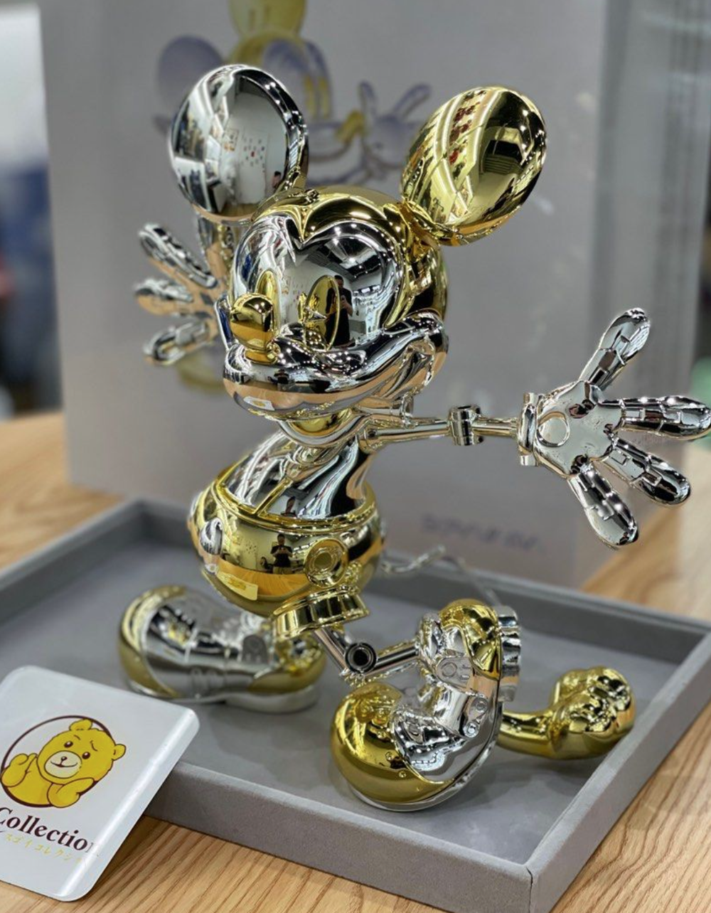 Artwork “Mickey Mouse Now and Future Sofubi” from Hajime Sorayama